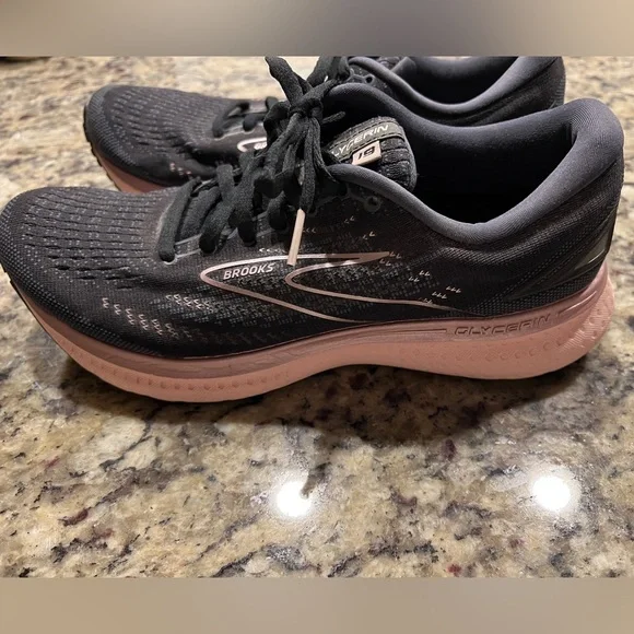 Brooks Women's Athletic Shoes in Black and Pink - Picture 2 of 4